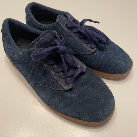 Huf Skate Shoe - Picture 1 of 4